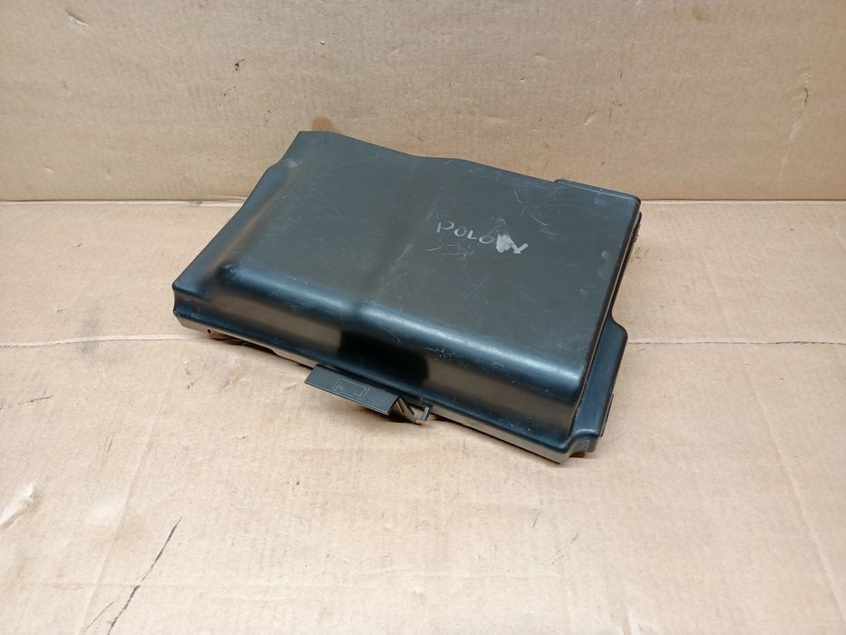 Klapka bezpieczników akumulatora VW Volkswagen Seat Skoda