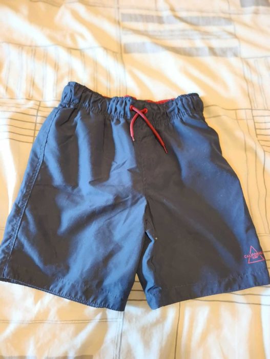 Lote de roupa de criança 8-11 anos