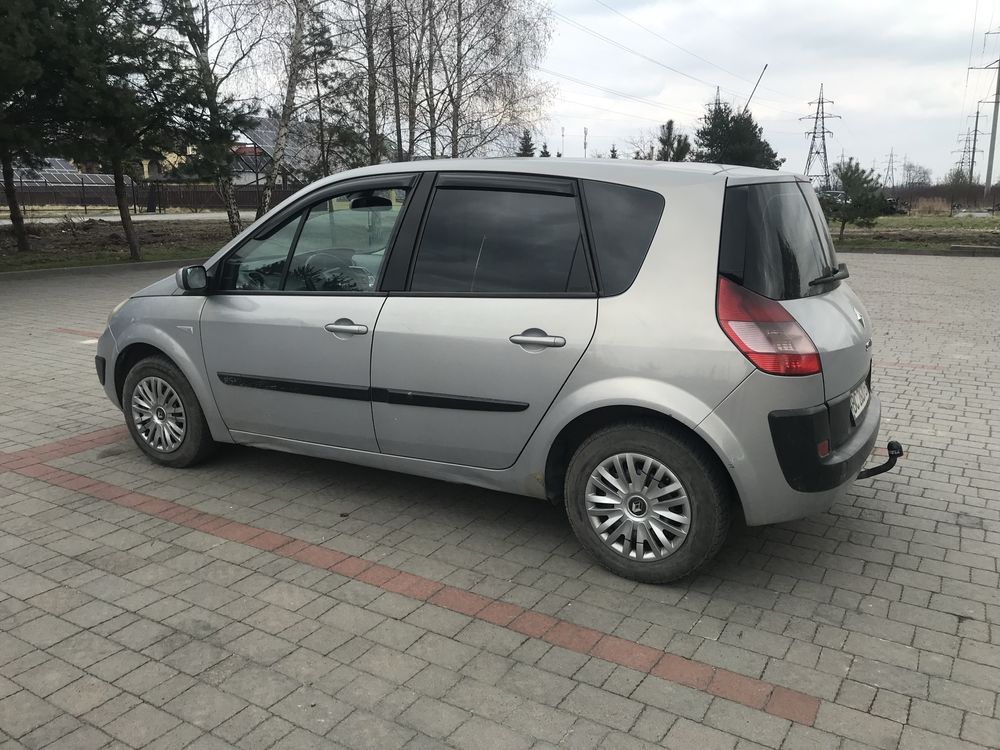 Продаж авто Рено Сценікс 2