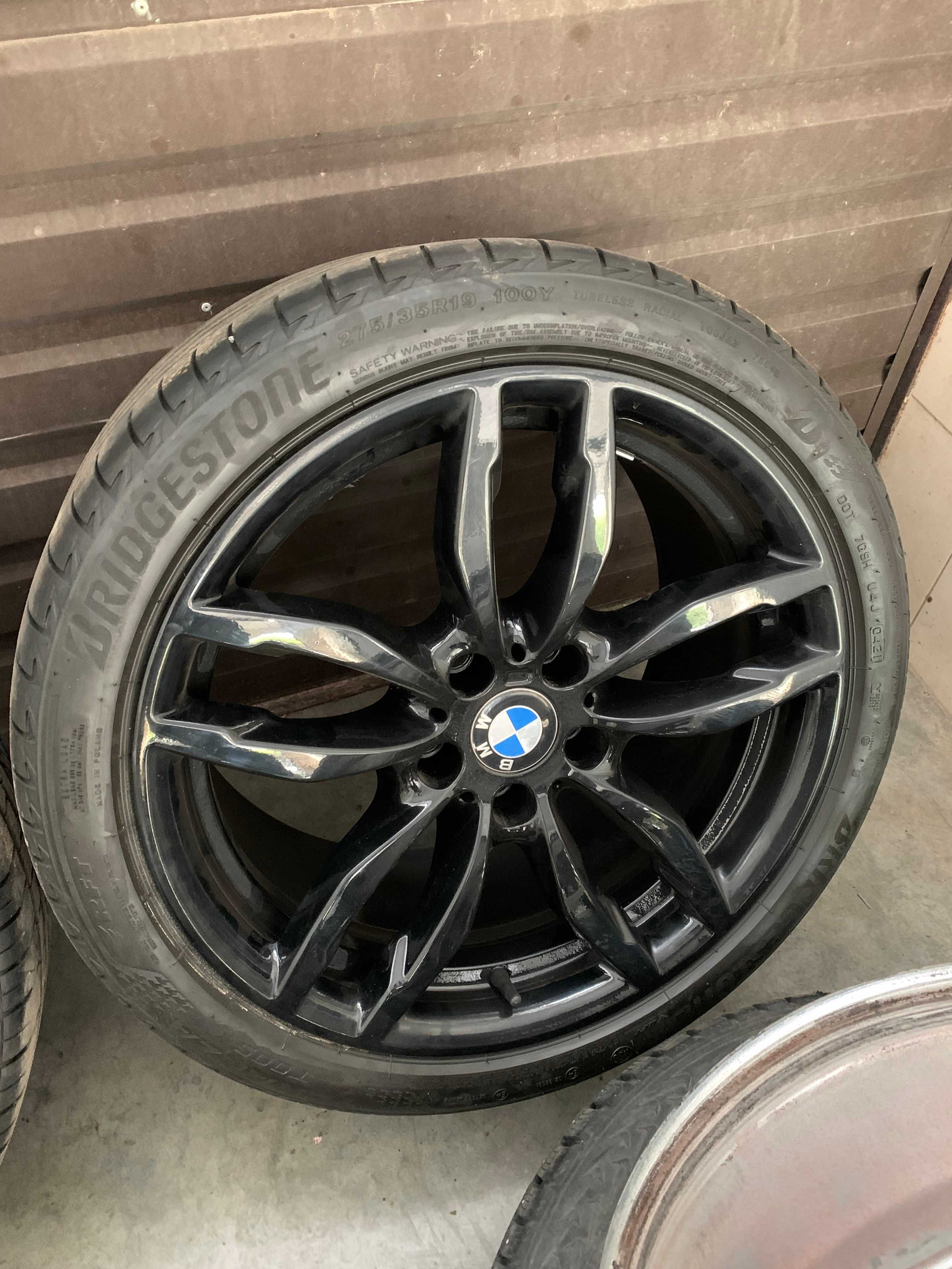 Колёса 5 120 R19 Bmw диски M разно широкие тинаны чёрные.