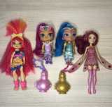 Ляльки Mia & me, Simmer and Shine, Печерний клуб Емберлі