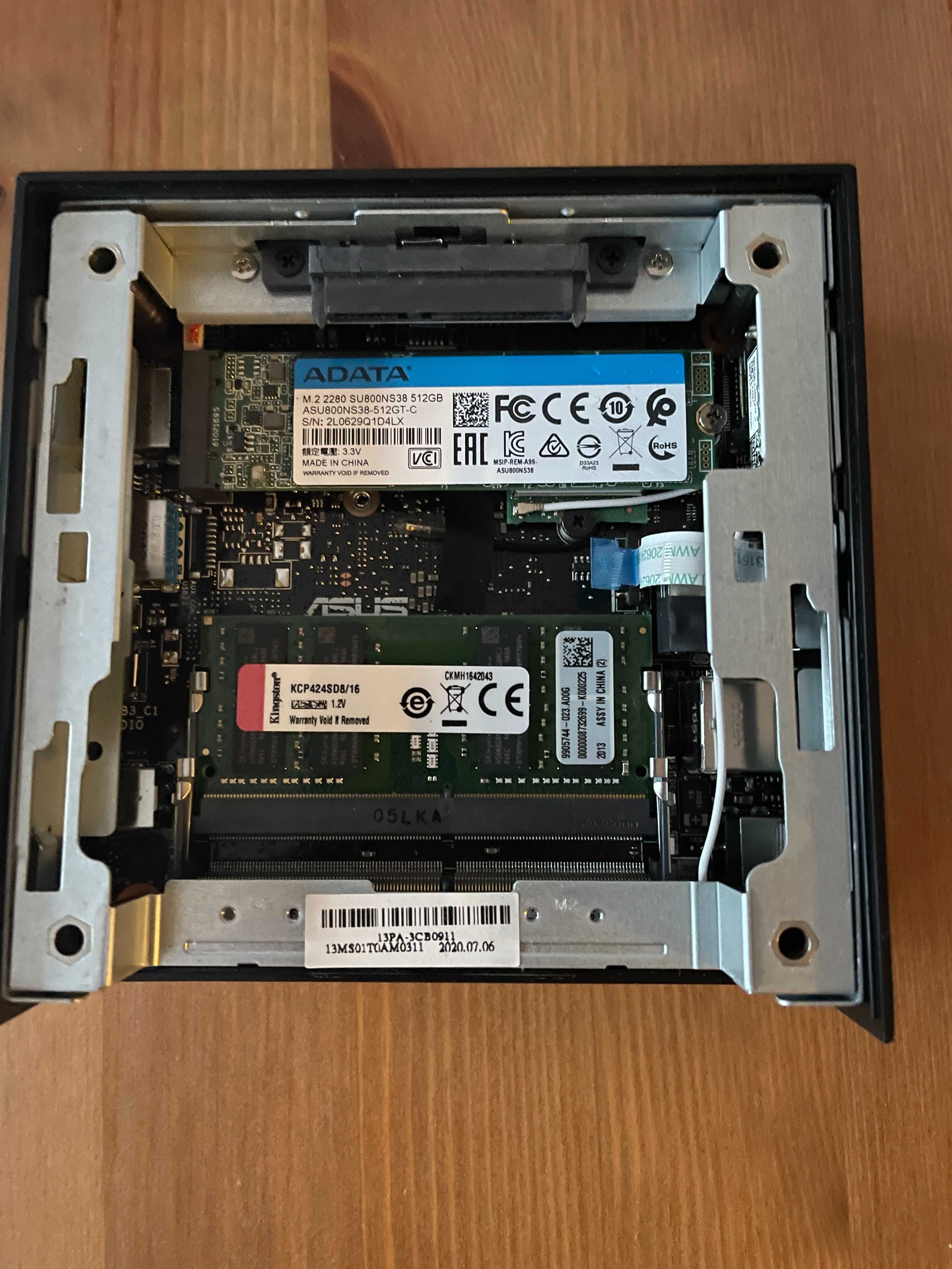 Komputer  MiniPC Asus PN40 jak Intel NUC