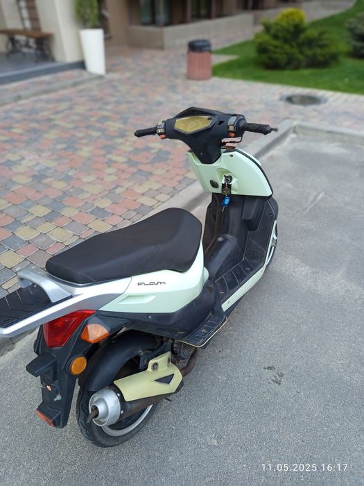 Скутер Keeway Flash 50