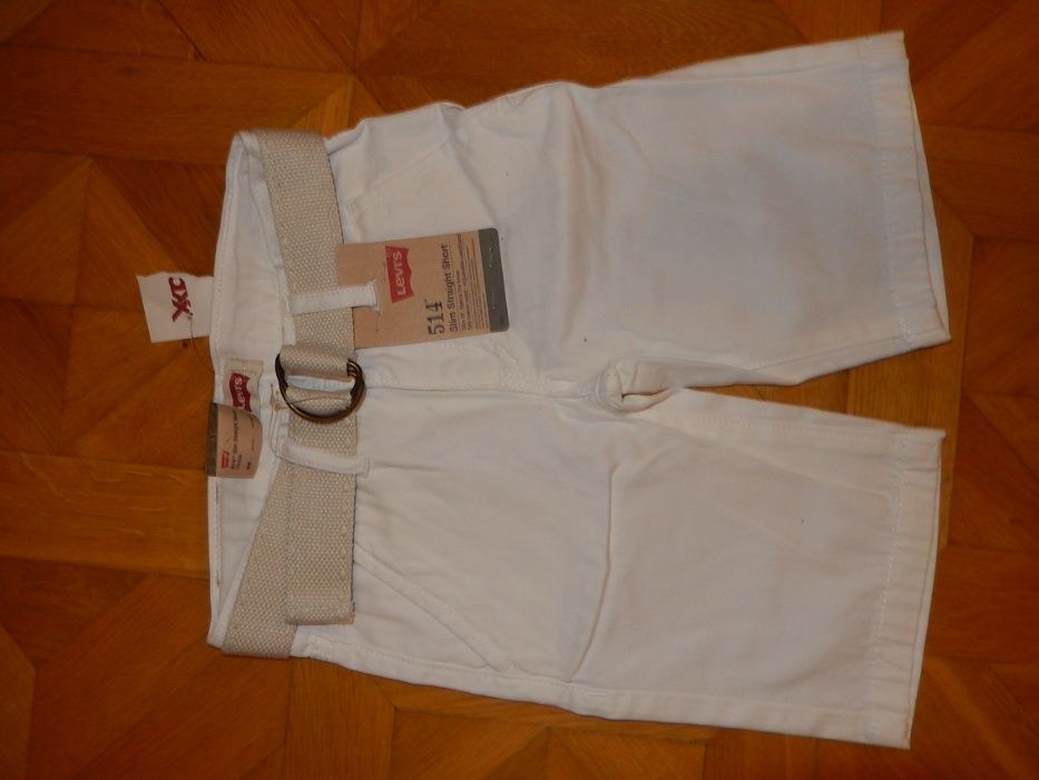 Spodenki LEVI'S pasek - NOWE 4-5 LAT (rozm.104-110)