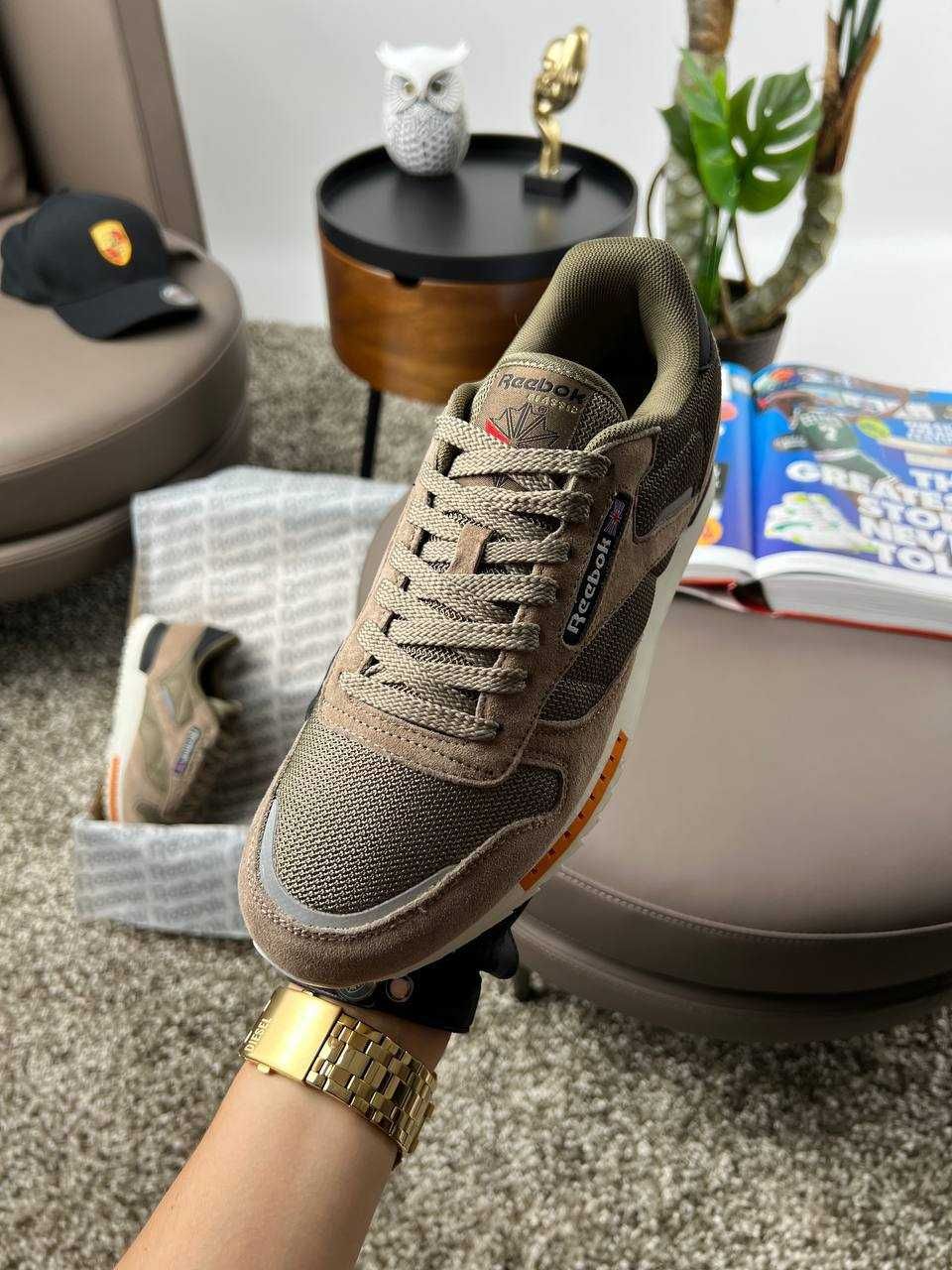 Чоловічі кросівки рібок Reebok Classic New Sand White [41-46]