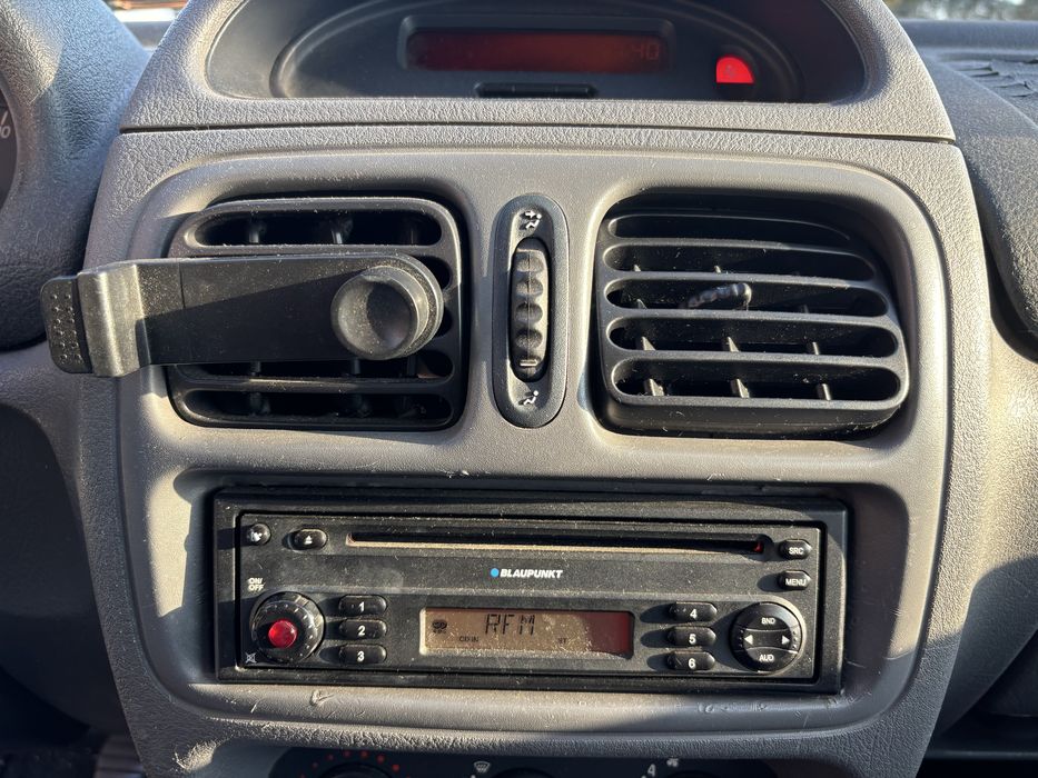 RENAULT CLIO 1.2 gasolina 183 mil kms