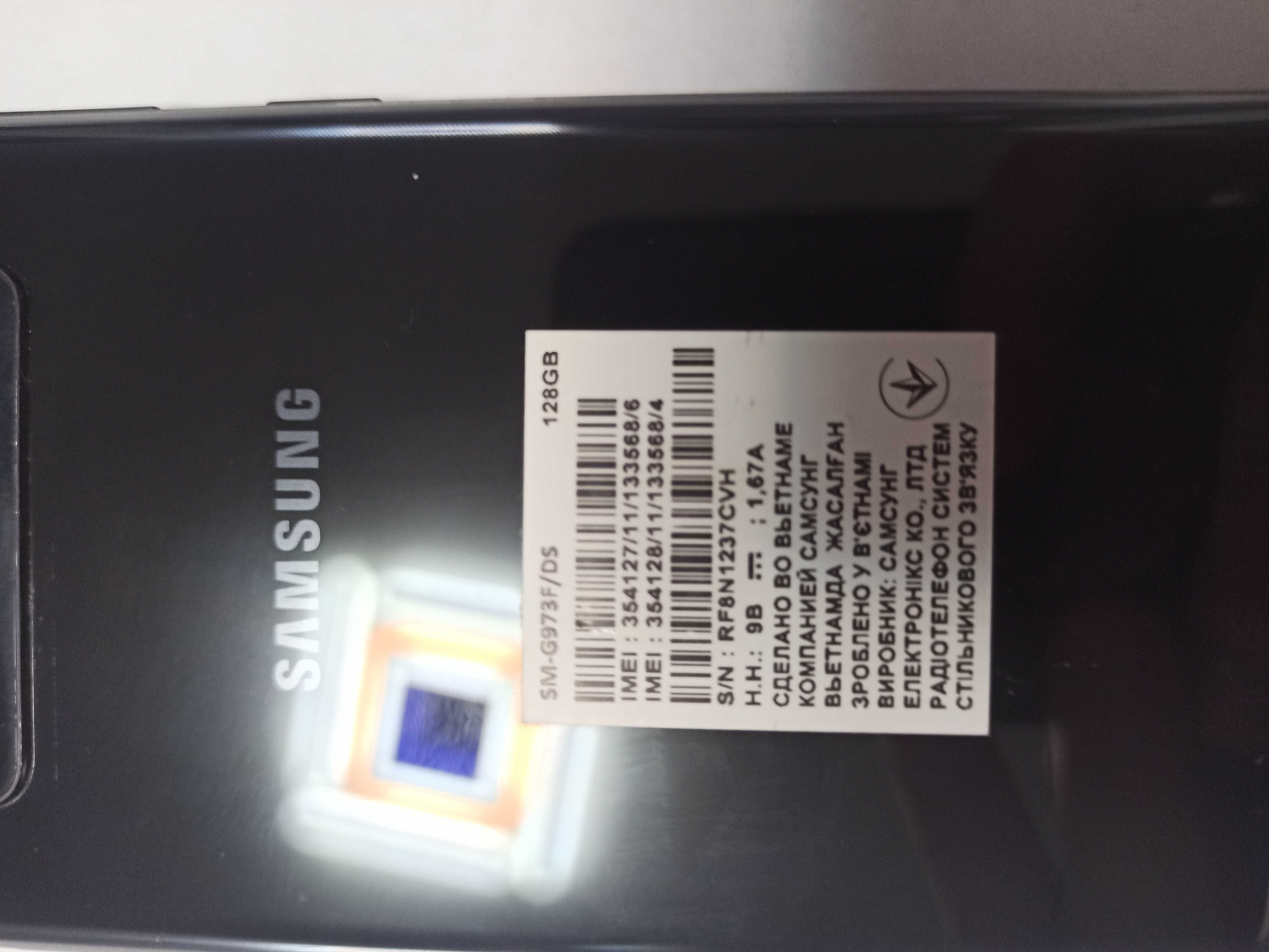 Телефон Samsung galaxy s10 8/128