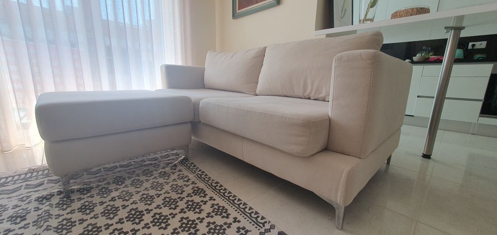 Sofá com puff convertível em chaise long #superdecor #sofasuperdecor