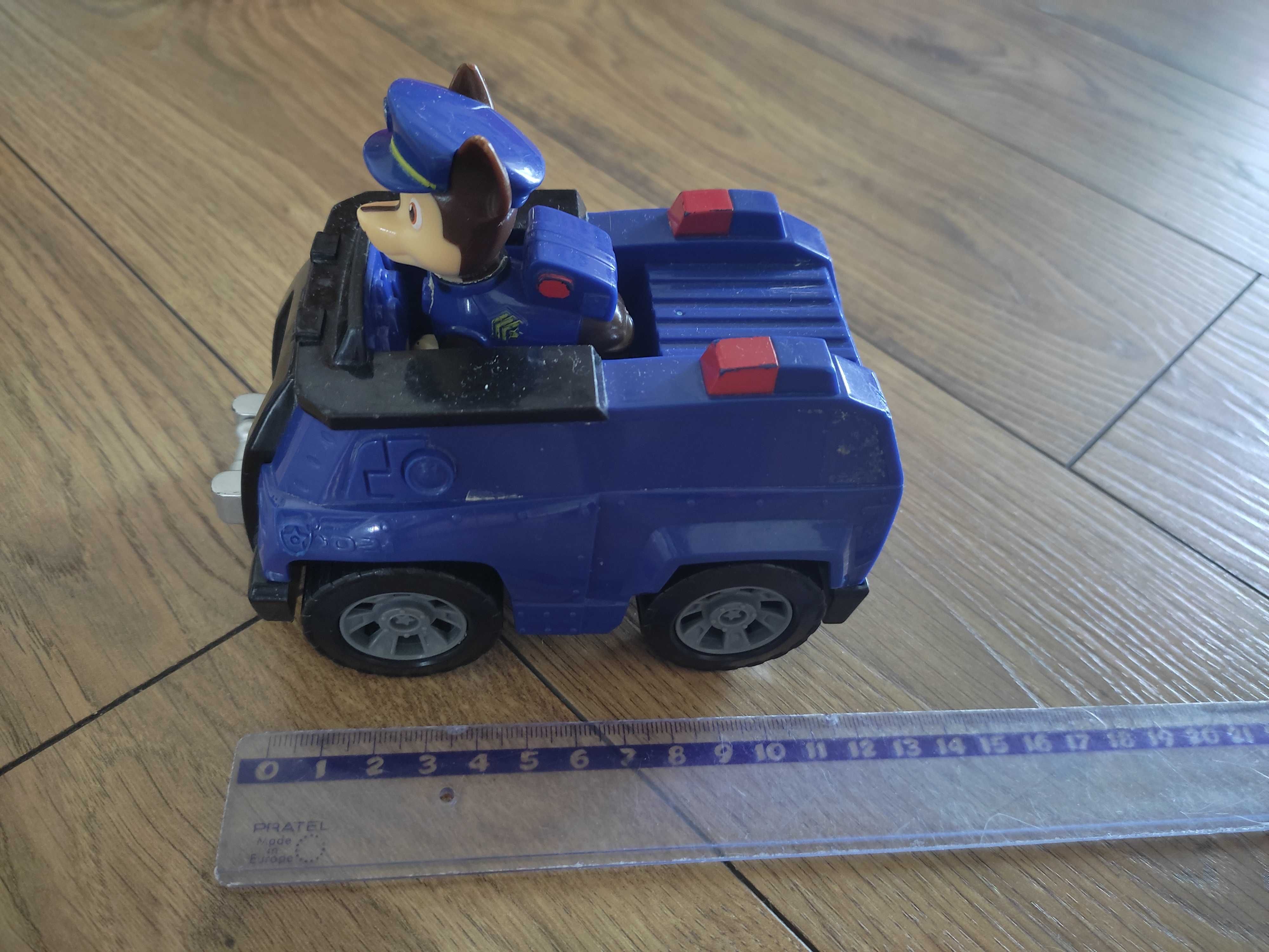 Figurka i pojazd Psi Patrol Chase