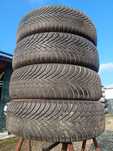 Opony całoroczne Vredestein 185/65R15