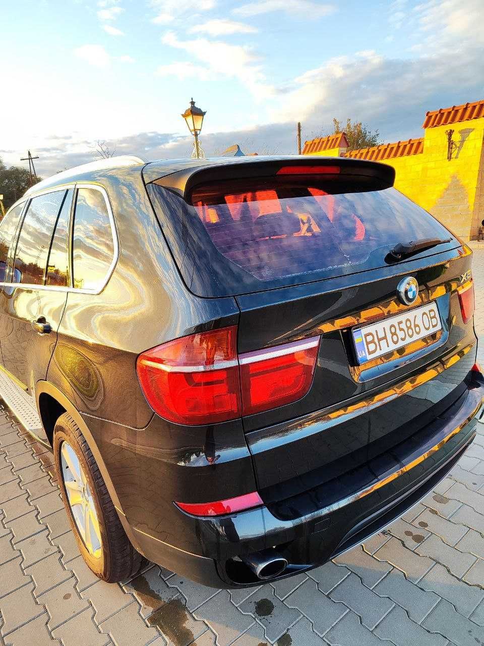 BMW X5 2010    173 тыс. км.