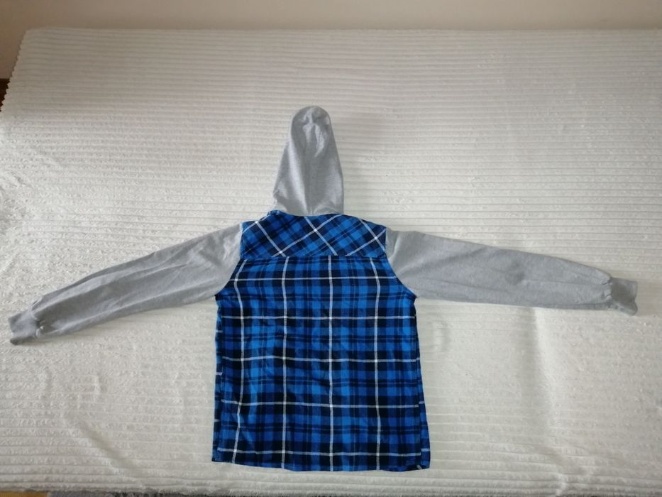 Bluza chłopięca z kapturem