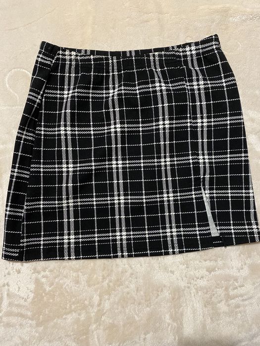 Saia ao xadrez- preto e branco