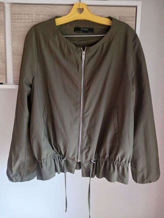 Casaco bomber verde, Zara