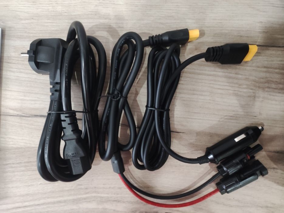 Зарядна станція Fossibot F2400 Black/ 2400 Вт
