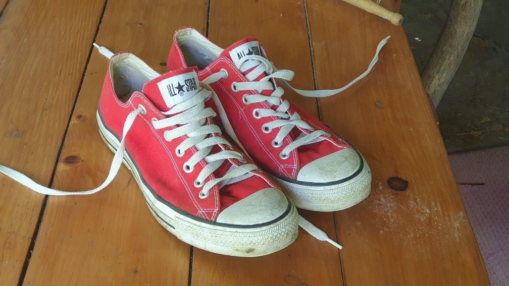 Czerwone trampki Converse All Star - Stan dobry, przybrudzone