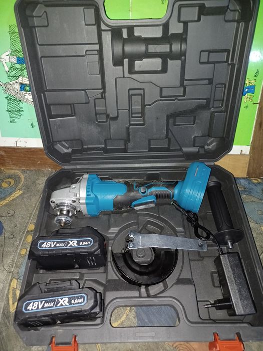 Болгарка нова не користувався