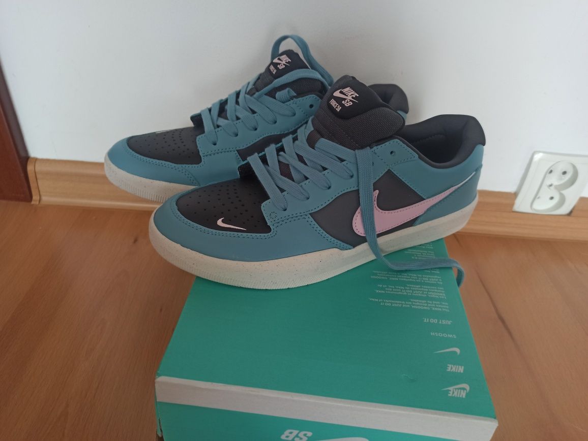 Buty Nike SB roz. 43