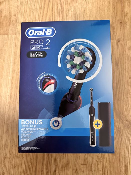 Электрическая  зубная щетка OralB Vitality D100,Pro 500,2500.Smart 4,6