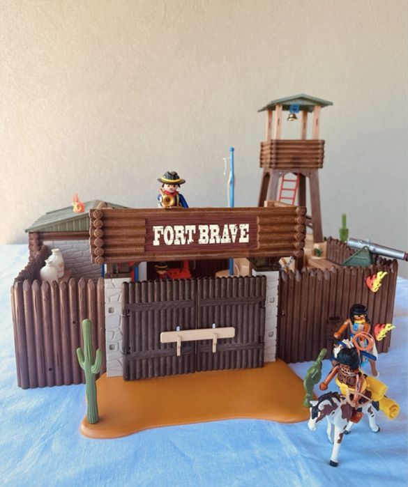 Playmobil : Fort Brave