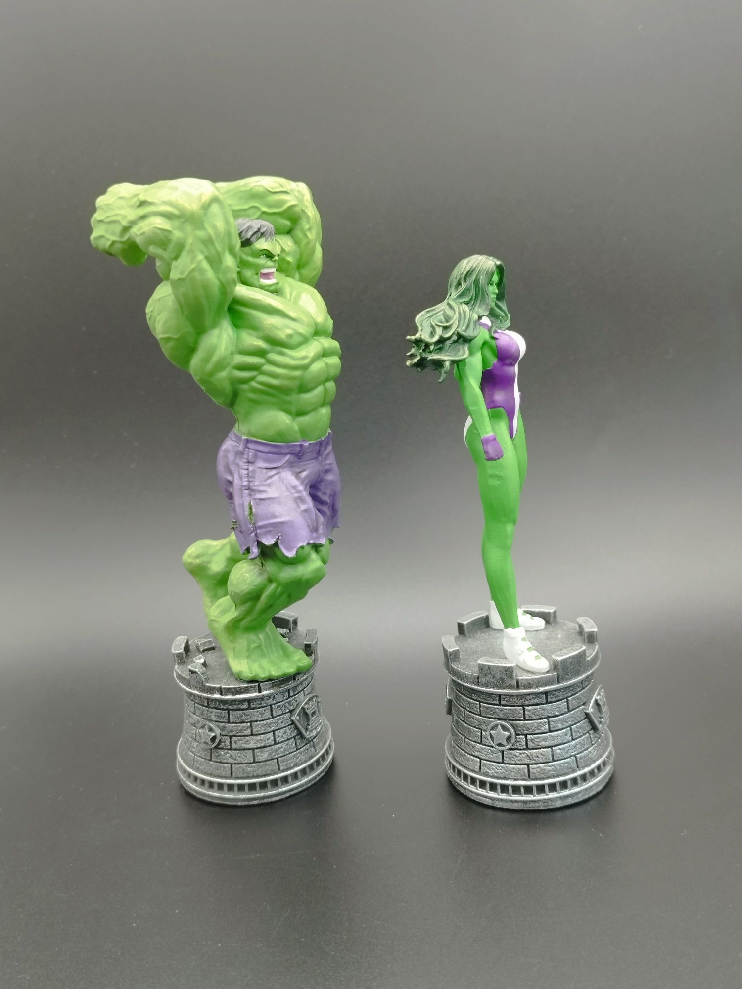 Zestaw Figurek Marvel szachowe Hulk i She Hulk ok 13 cm

piotr.trepko