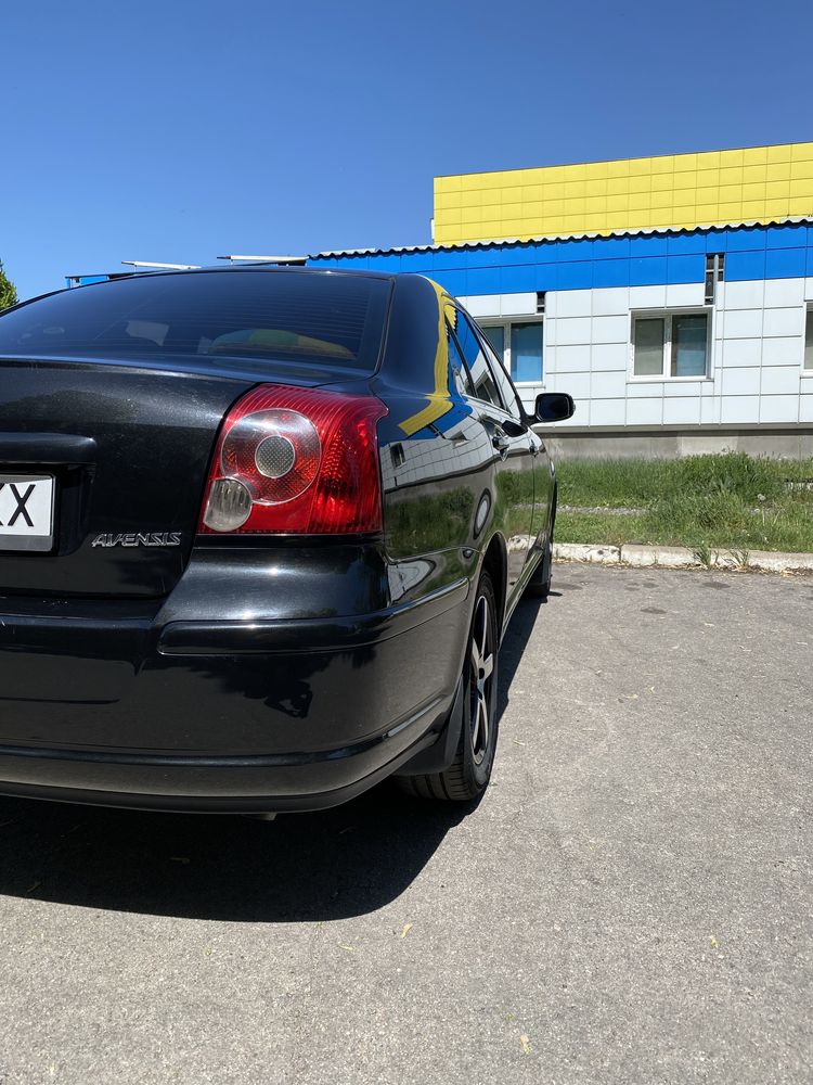 Продам Toyota Avensis