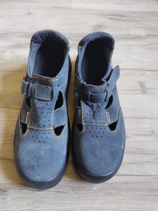 Buty robocze r43.