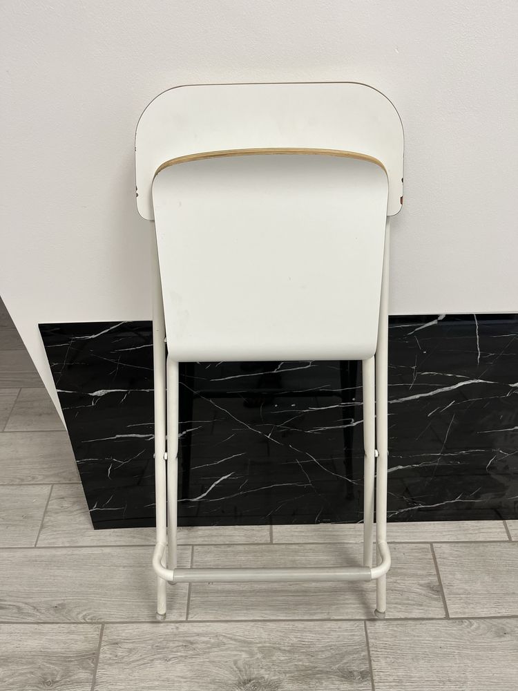 Fotel krzesło hoker Ikea Franklin biały
