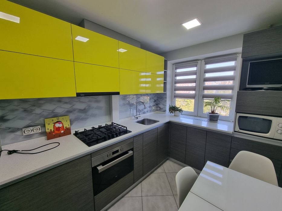 Шикарна 3к з ремонтом та  видом на Дніпро, Сонячна набережна.  ТОРГ!