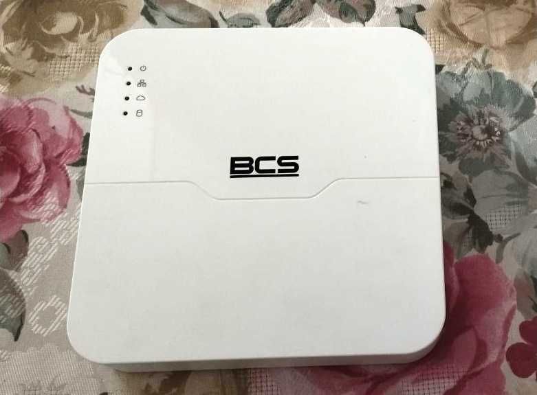 BCS Point, rejestrator do kamer IP -  BCS-P-SNVR0401-4P