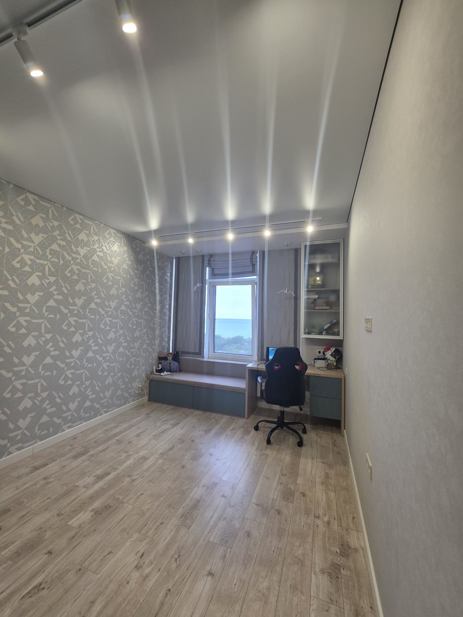 Продам квартиру Каманина