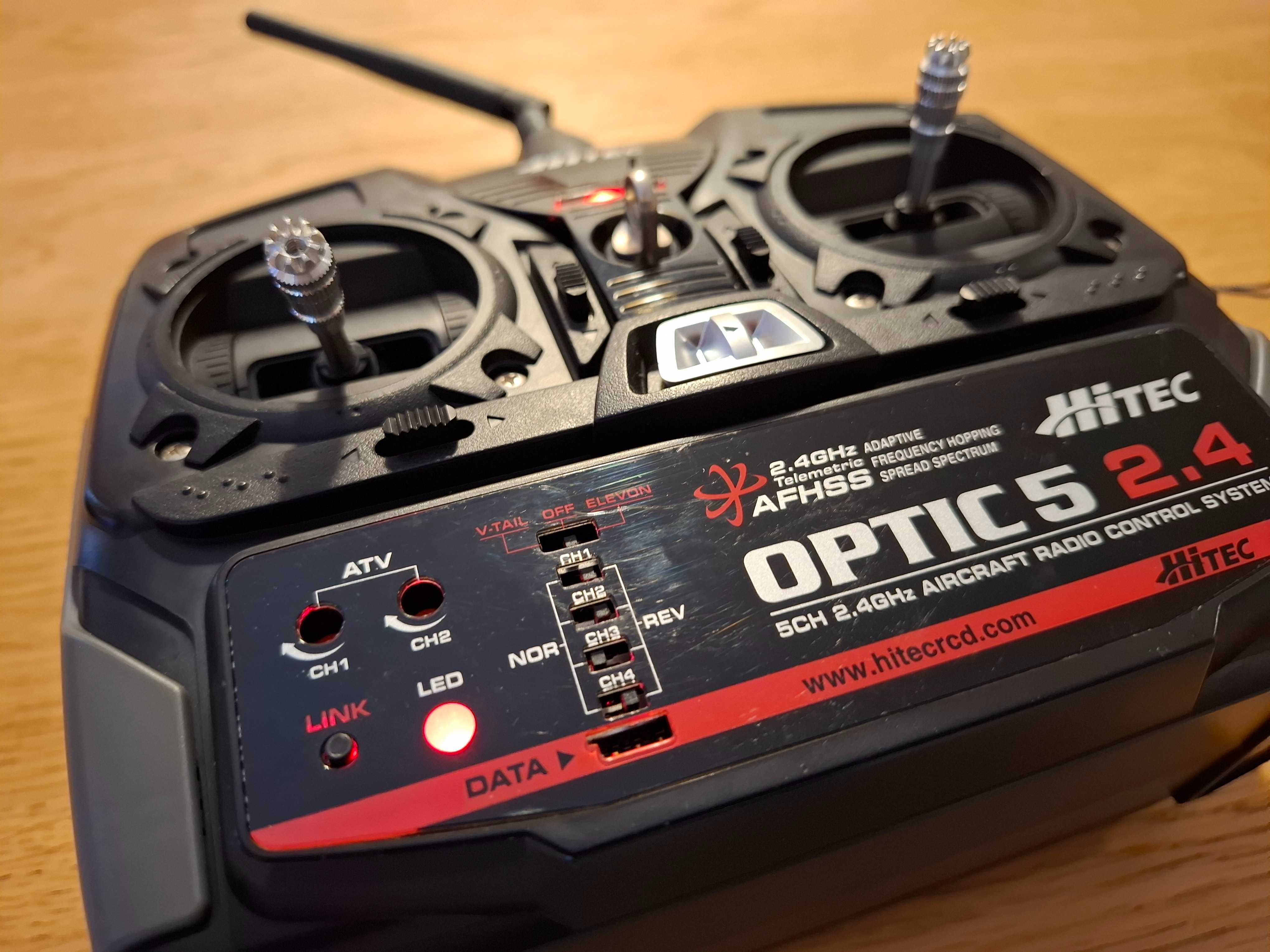 Aparatura HITEC Optic 5 2.4GHz Mode 2 i odbiornik Minima 6T