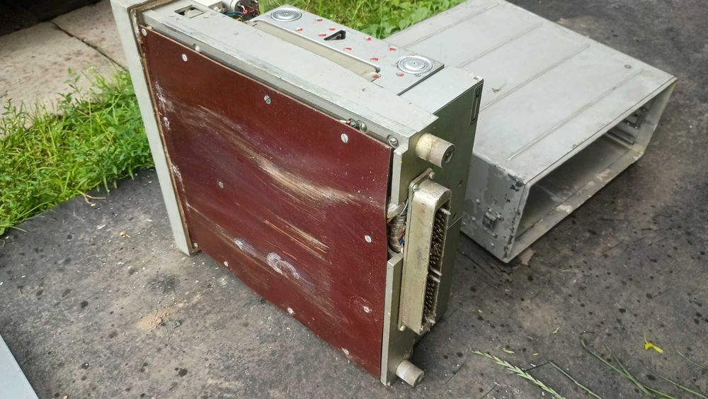 Moduł z Radiolinii Wojskowej R401 , PI401MZ B  z czasów PRL .