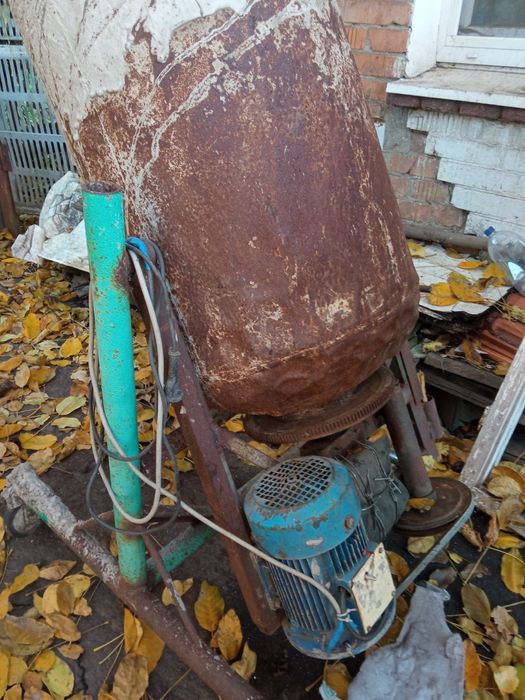 Бетонномешалка/100 литров