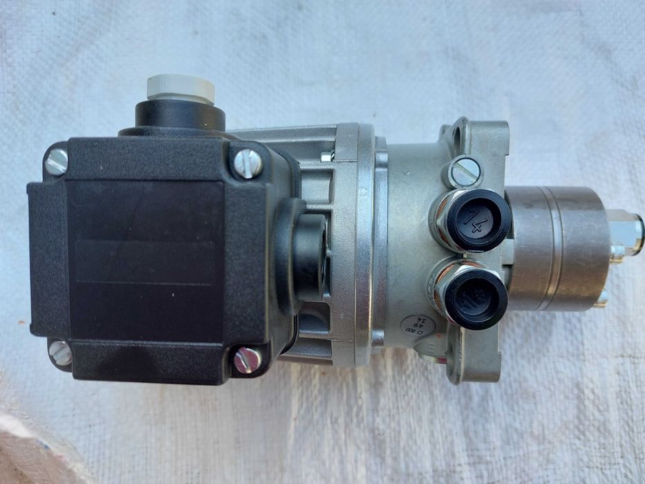 Двигун Vogel/SKF DU56N2075+299 для шестеренного насосу серії M