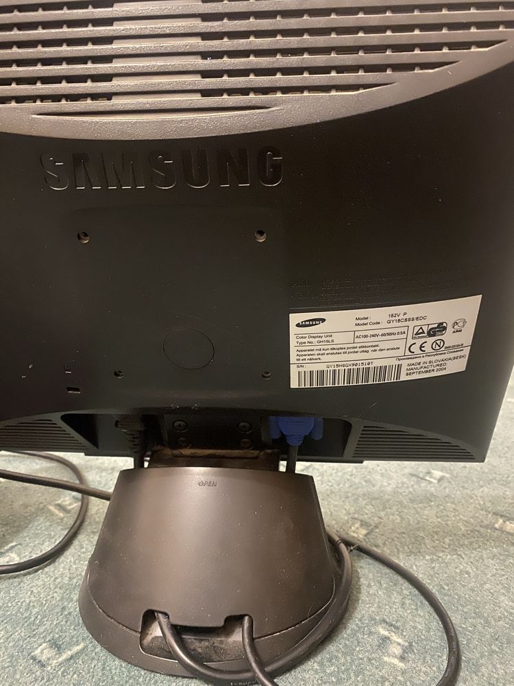 Монітор Samsung syncmaster 152v