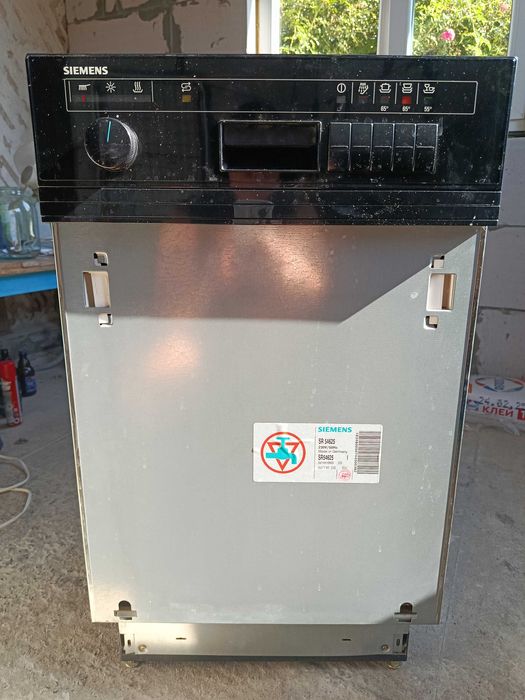 Посудомийна машина