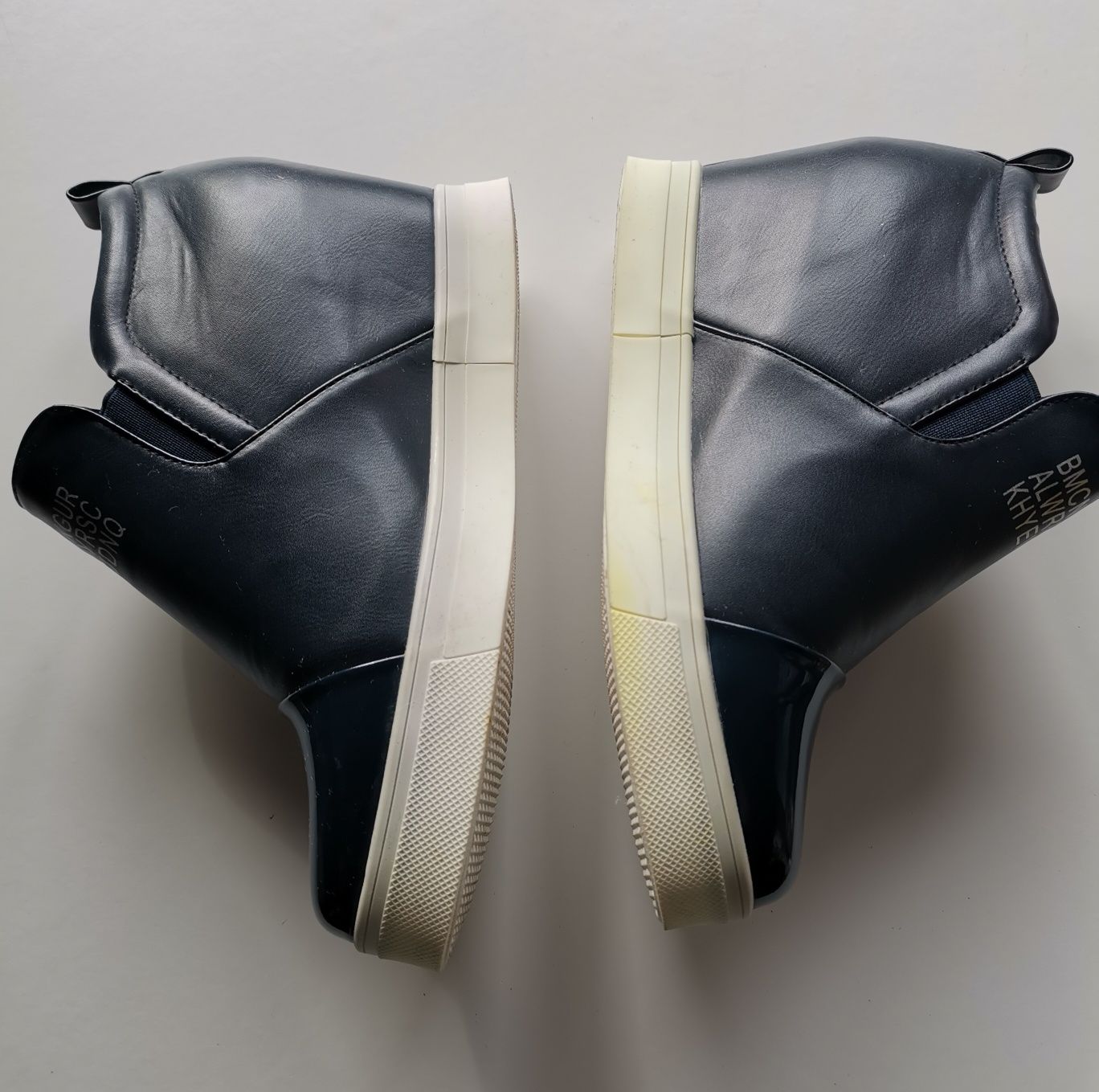 Sneakersy na koturnie granatowe