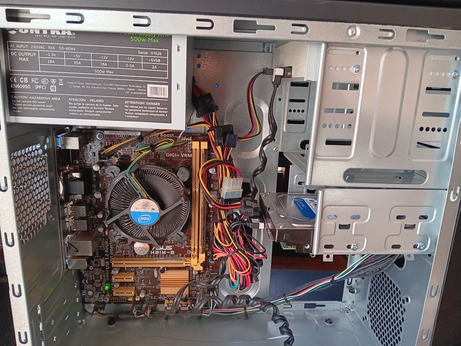Pc de secretária + Monitor