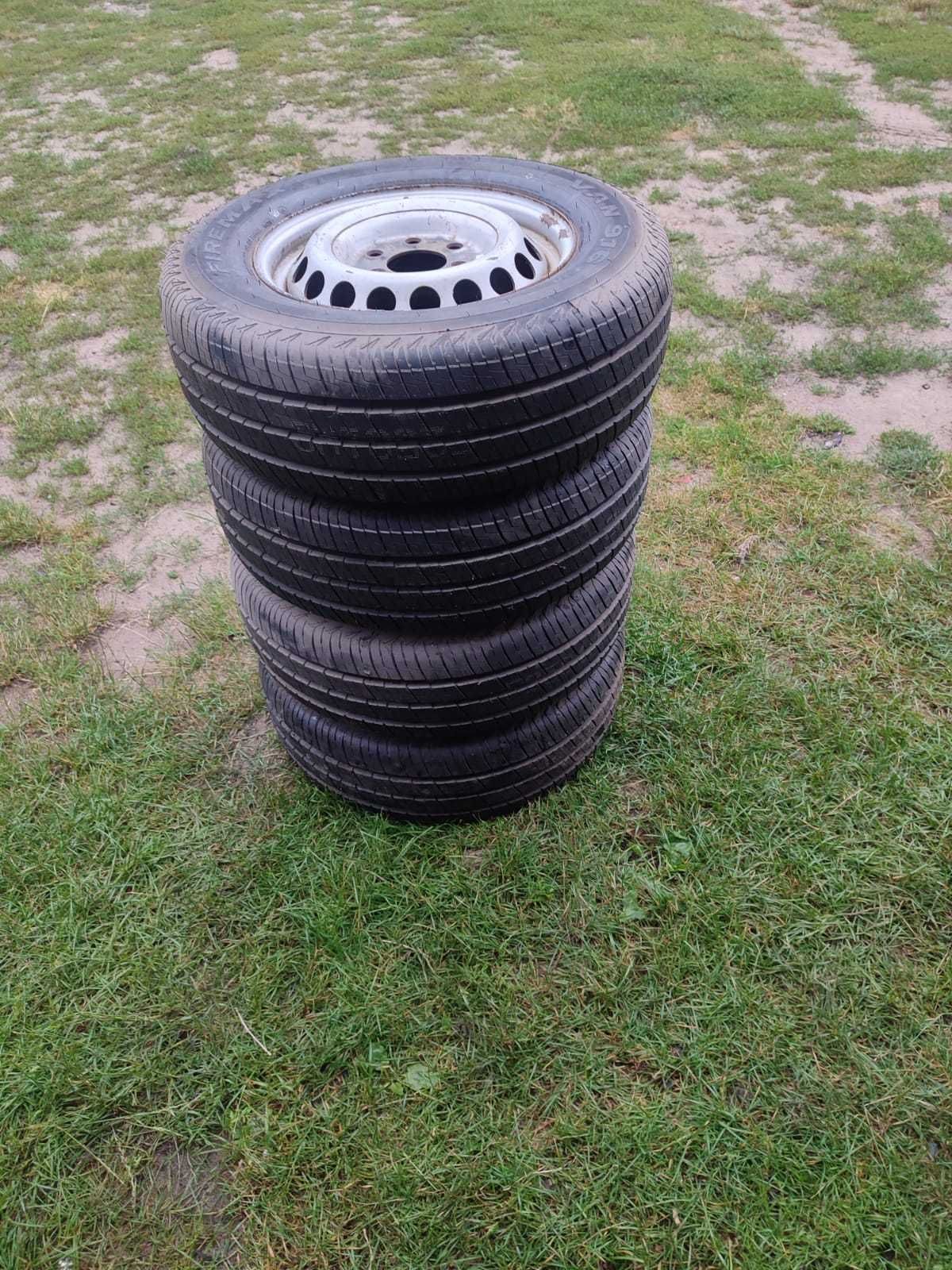 Opony z felgami 235/65/R16C do busa