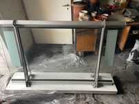 Daszek aluminiowy nad drzwi wypełnienie szkło