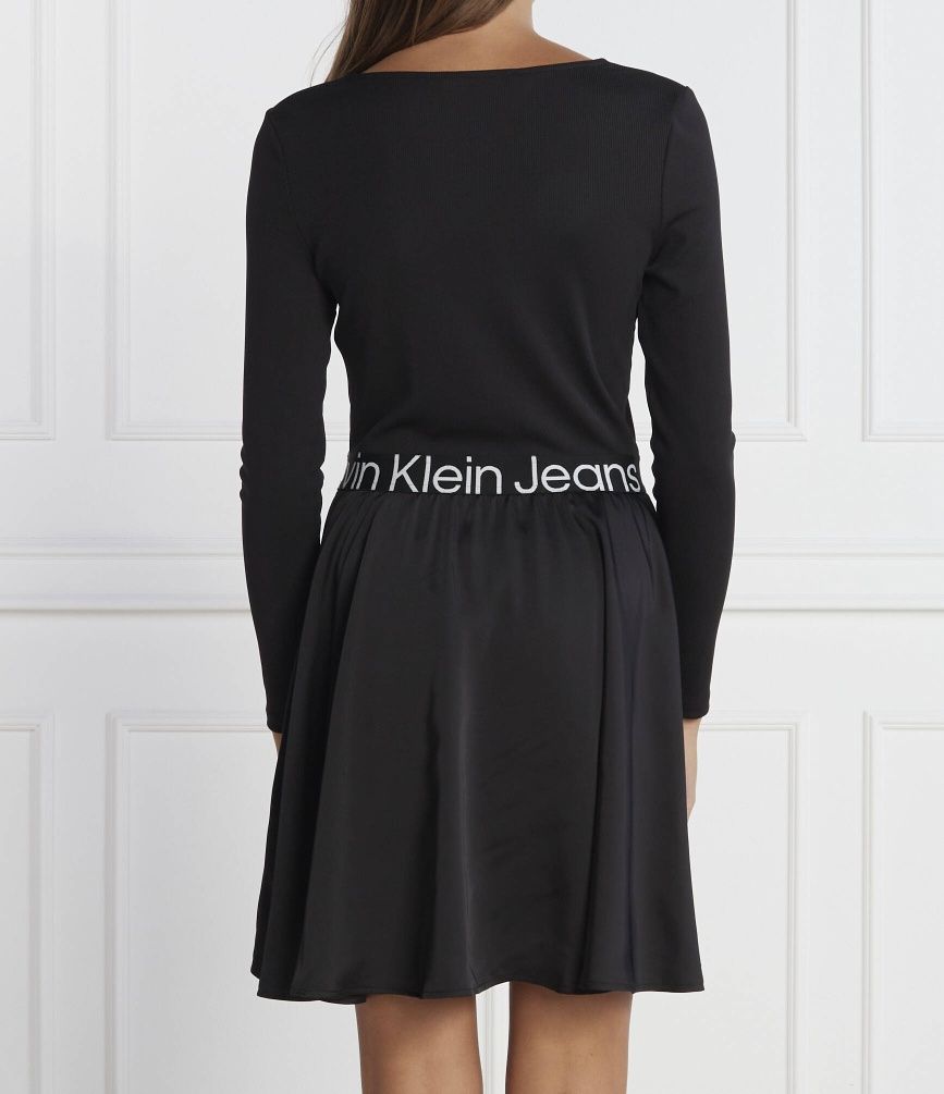 Sukienka Calvin Klein J20J222523