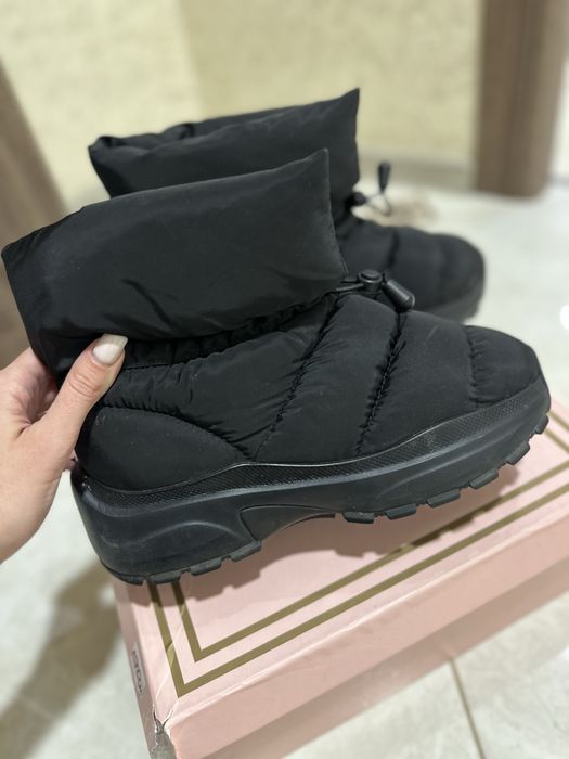 Дутіки h&m жіночі