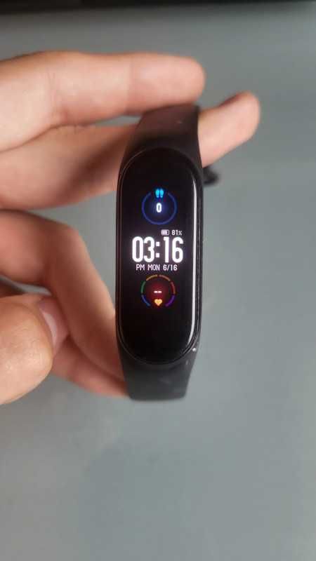 Mi smart band 5.