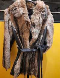 Продам куртку кожаную, тёплую  из натурального меха енота.