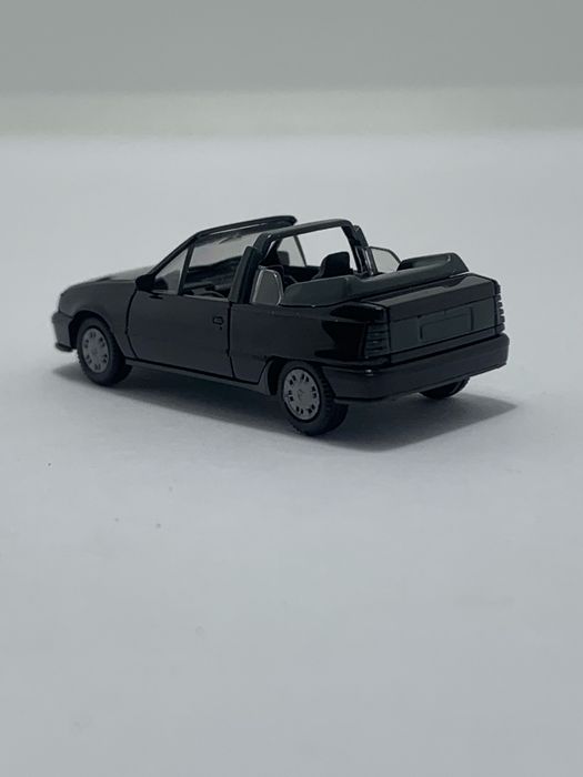 Opel Kadett Herpa 1/87