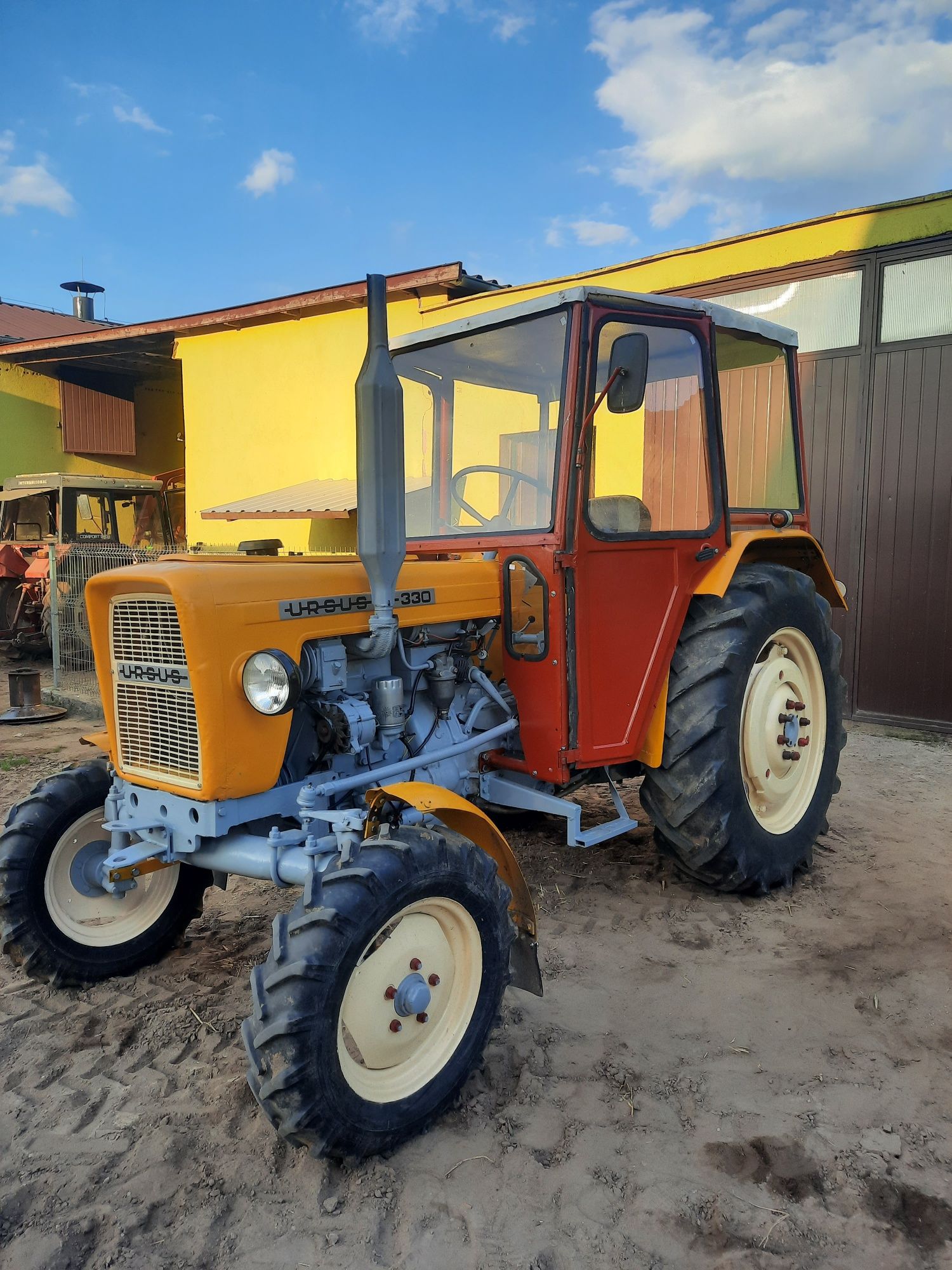 Ursus c-330 c330