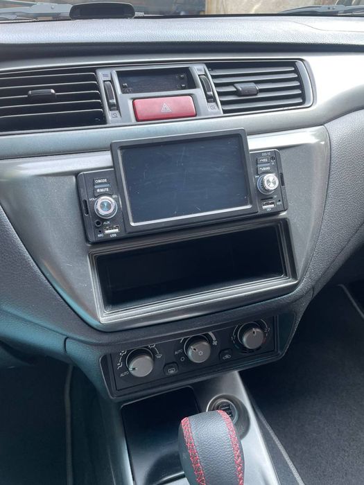 Продам Mitsubishi Lancer