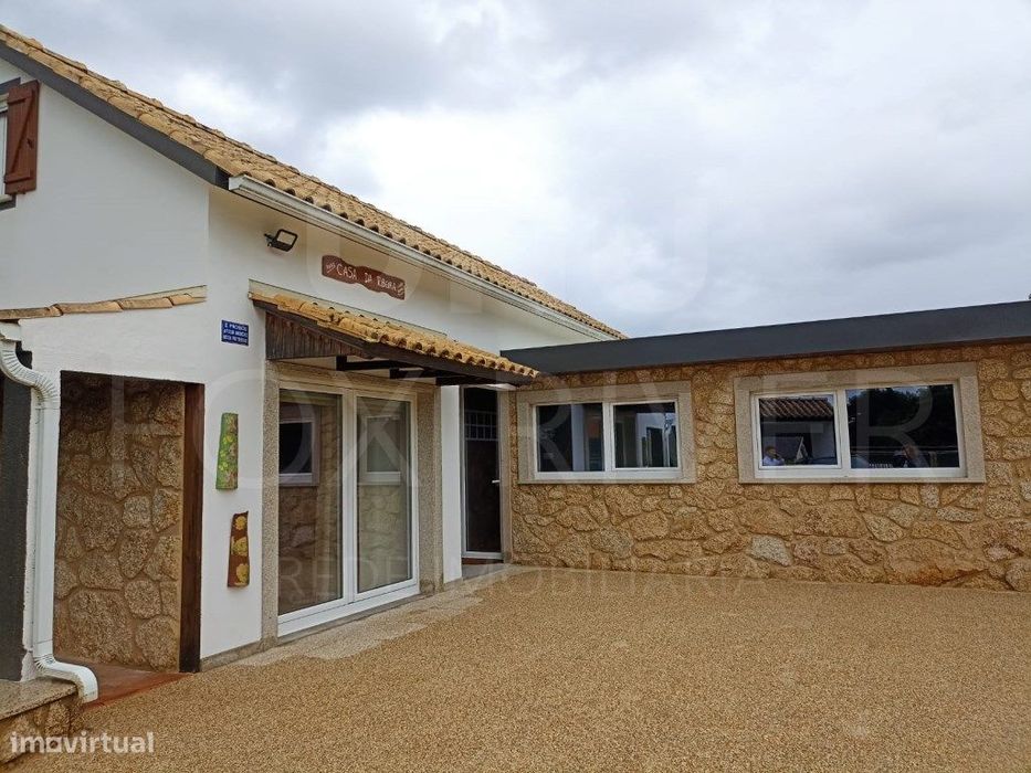 Moradia T2 para Arrendamento em Cortes, Monção