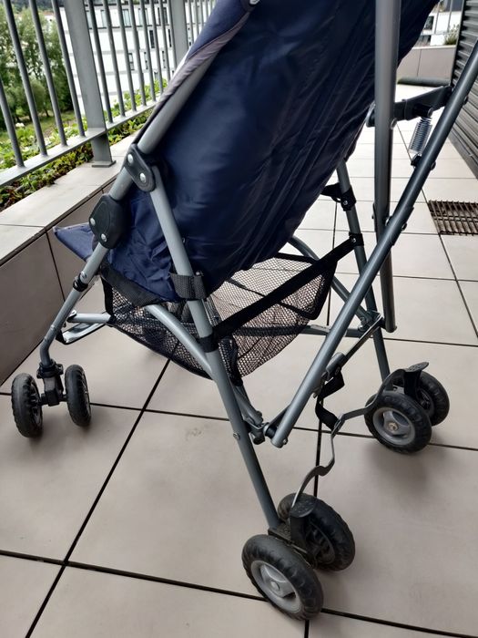 Carrinho de passeio tipo "guarda-chuva"